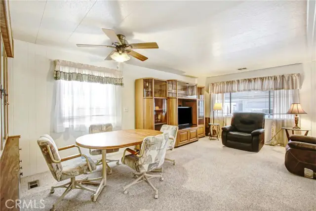 575 S Lyon #34, Hemet, CA 92543 - #2