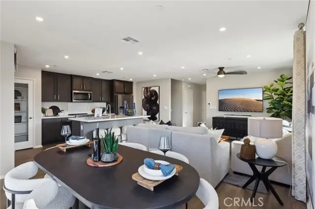 15563 April Dawn Way #1, Fontana, CA 92336 - #3