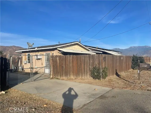 421 E Commonwealth Avenue, San Jacinto, CA 92583 - #1
