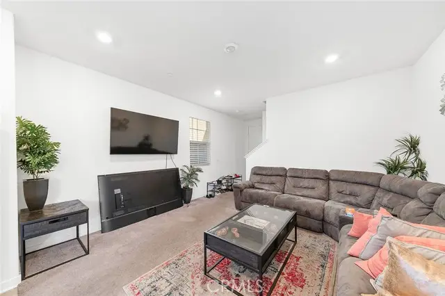 16584 Poppy Seed Lane, Fontana, CA 92336 - Image #3