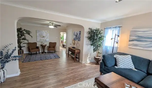 3854 Arlington Avenue, Los Angeles, CA 90008