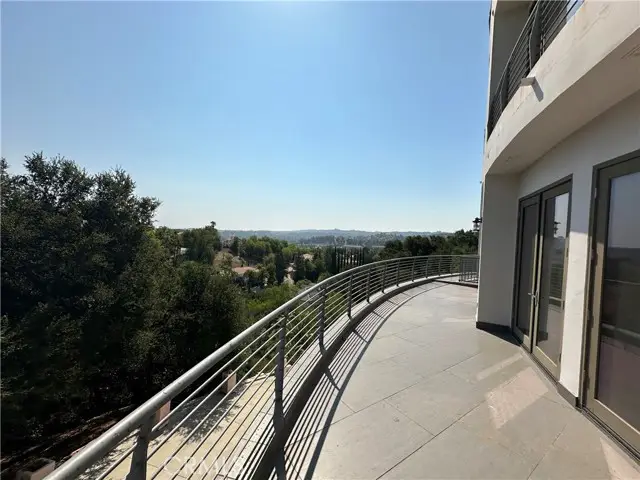 5077 Schumacher Road, Calabasas, CA 91302 - Image #3