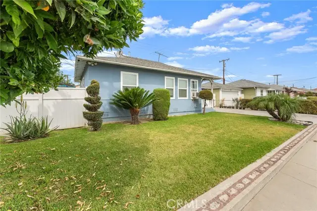 16729 Alora Ave, Artesia, CA 90703 - Image #3