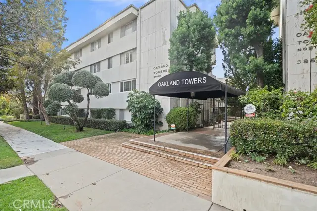 395 S Oakland Avenue #104, Pasadena, CA 91101 - #3