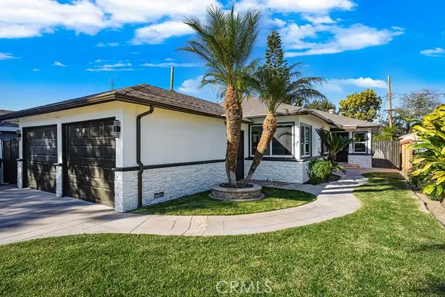 1243 E Almond Avenue, Orange, CA 92866 - Image #3