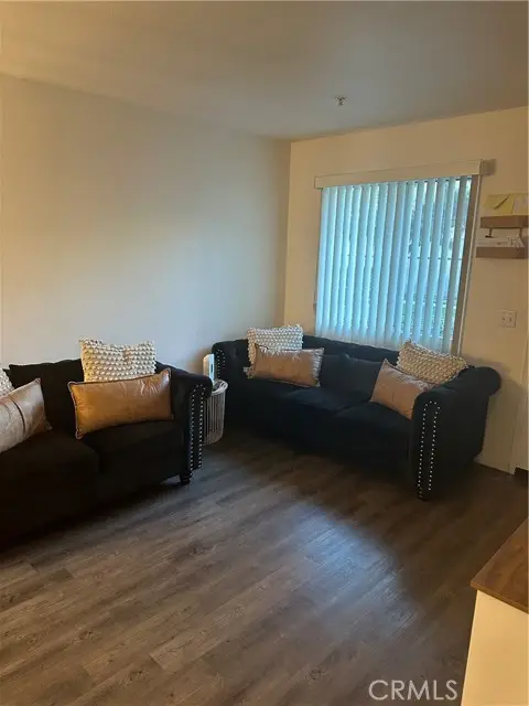 220 W Walnut #B, Rialto, CA 92376 - #3