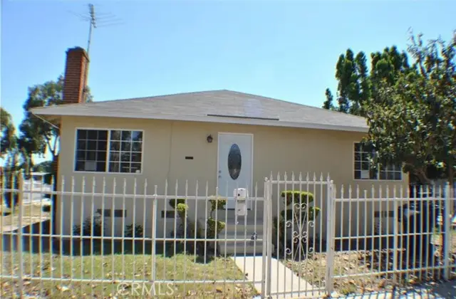 2101 S Sycamore, Santa Ana, CA 92707 - #1