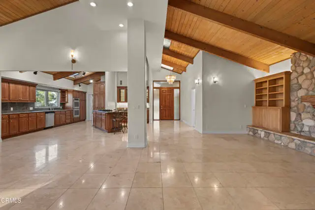 590 Alosta Drive, Camarillo, CA 93010 - Image #3