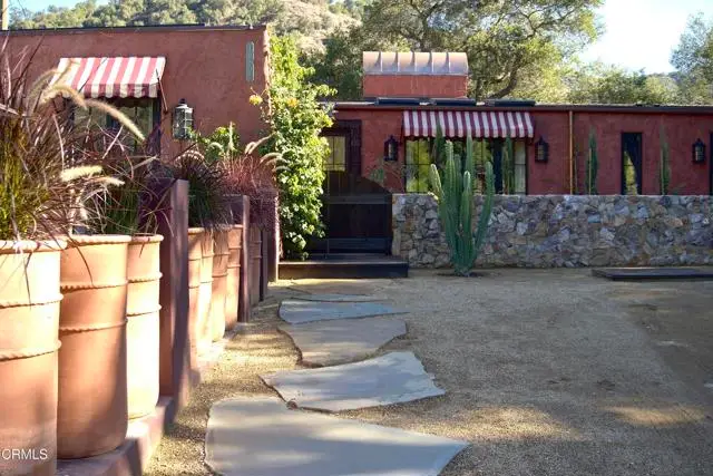10802 Oak Knoll Road, Ojai, CA 93023 - Image #2