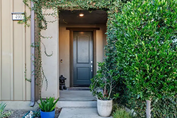 490 Jubilee Place, Santa Paula, CA 93060