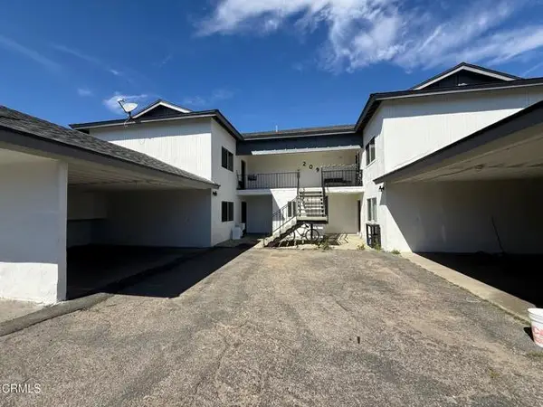 209 W Santa Barbara Street, Santa Paula, CA 93060