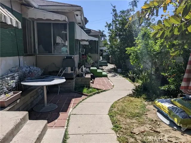 264 Margaret Avenue, Los Angeles, CA 90022 - Image #3