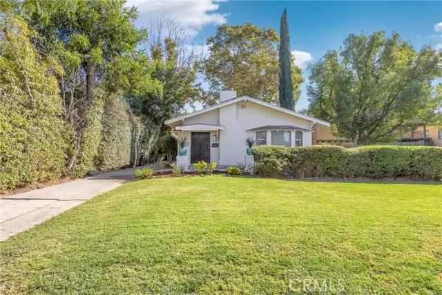 1562 N Lake Avenue, Pasadena, CA 91104 - #3