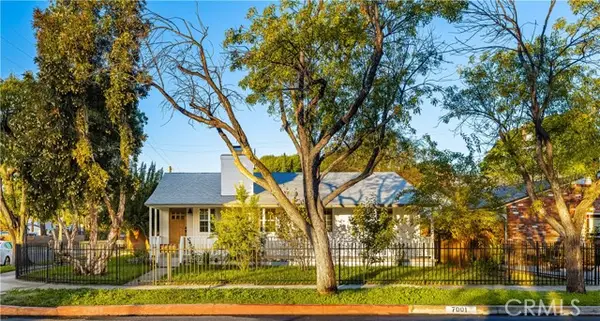 7001 Lasaine Avenue, Van Nuys (los Angeles), CA 91406