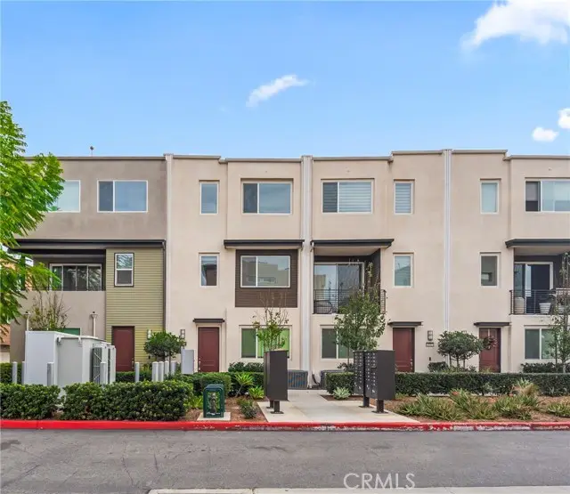 18443 Montage, Northridge, CA 91324 - Image #1