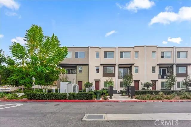 18443 Montage, Northridge, CA 91324 - Image #2