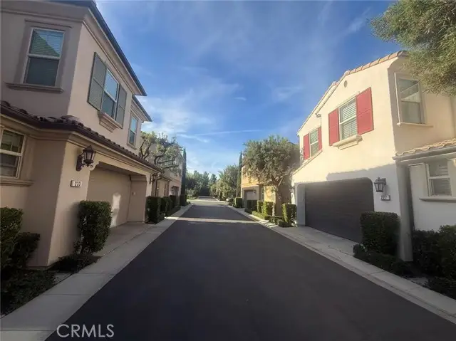 231 Bright Poppy, Irvine, CA 92618 - #2