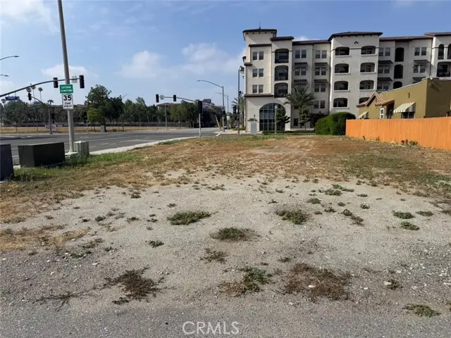 3071 Market, Riverside, CA 92501 - #2