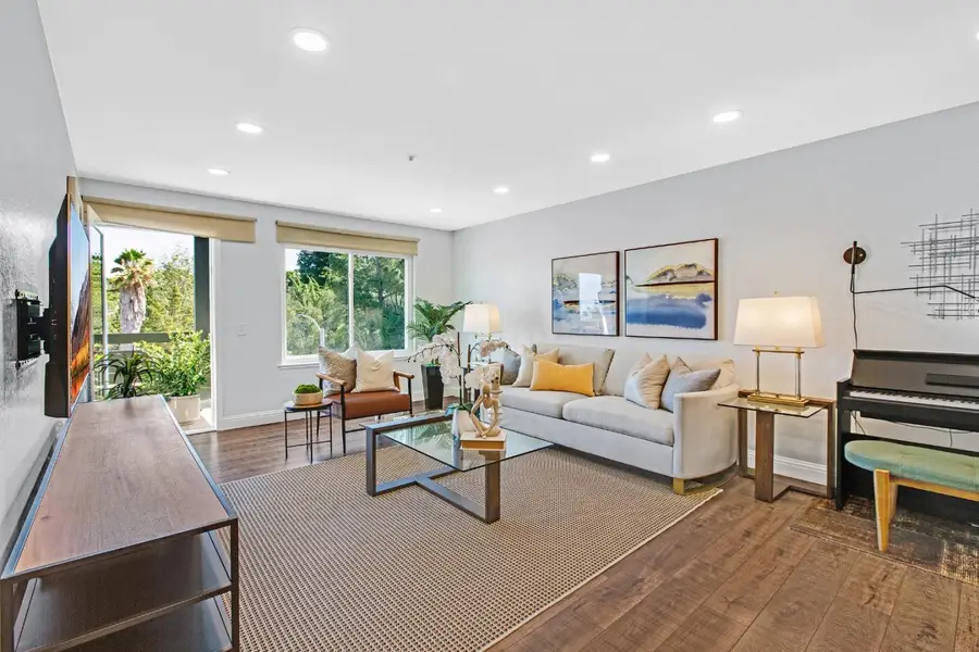 4000 Farm Hill Boulevard #306, Redwood City, CA 94061 - Image #2