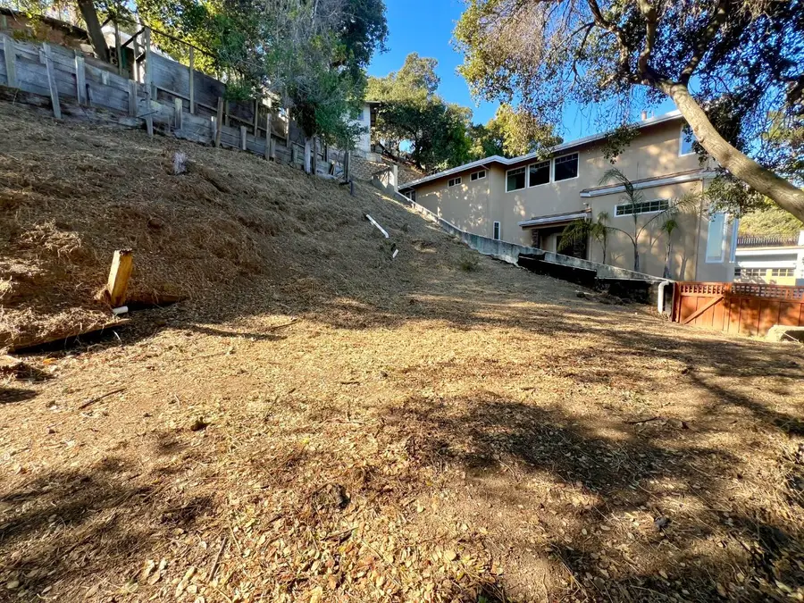 65 Madera Avenue, San Carlos, CA 94070 - Image #2