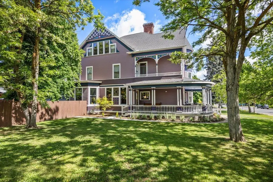 223 N Oregon Street, Yreka, CA 96097 - Image #2