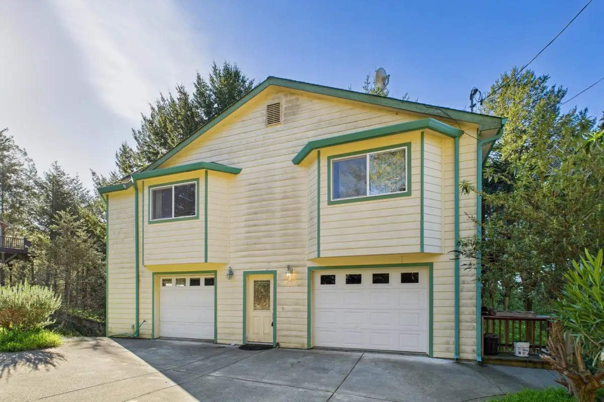 972 Spring Road, Whitethorn, CA 95589 - Image #1