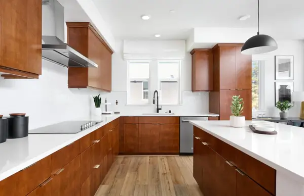 650 Lindendale Court, San Jose, CA 95117