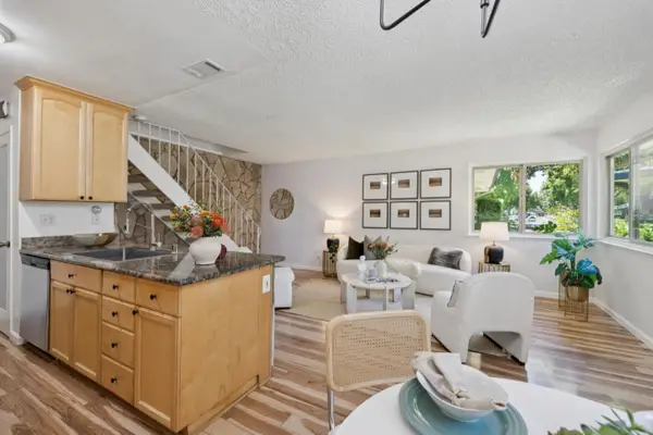 390 N 1st Street #2, Campbell, CA 95008