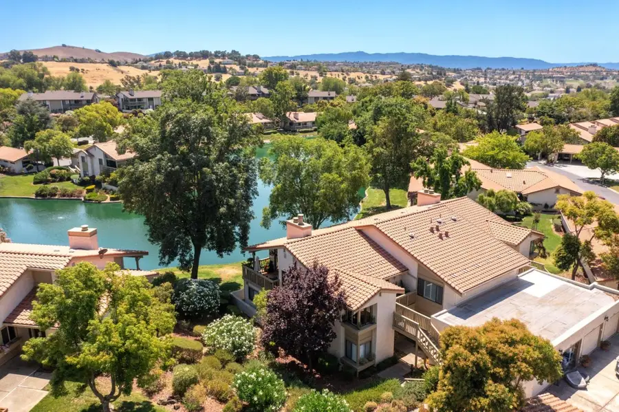 8386 Riesling Way, San Jose, CA 95135 - Image #2