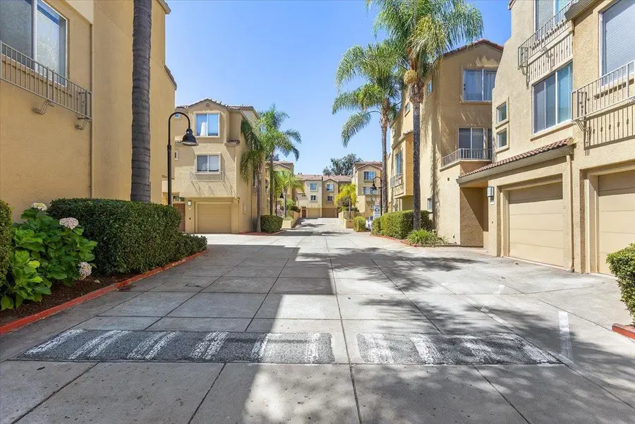 1690 Civic Center Drive #402, Santa Clara, CA 95050 - Image #2