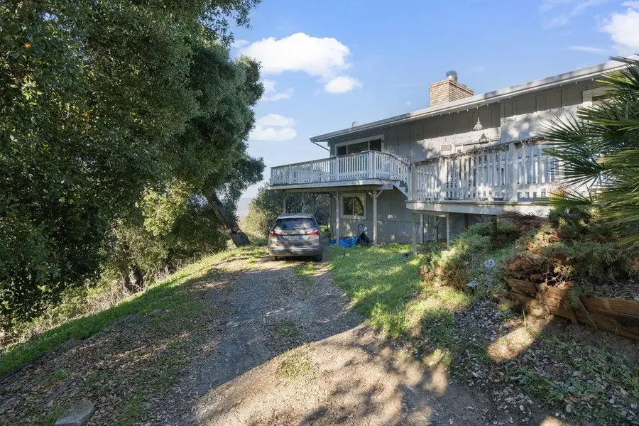 380 Hillside Road, San Juan Bautista, CA 95045 - Image #2