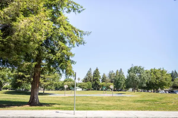 5200 Snow Drive, San Jose, CA 95111