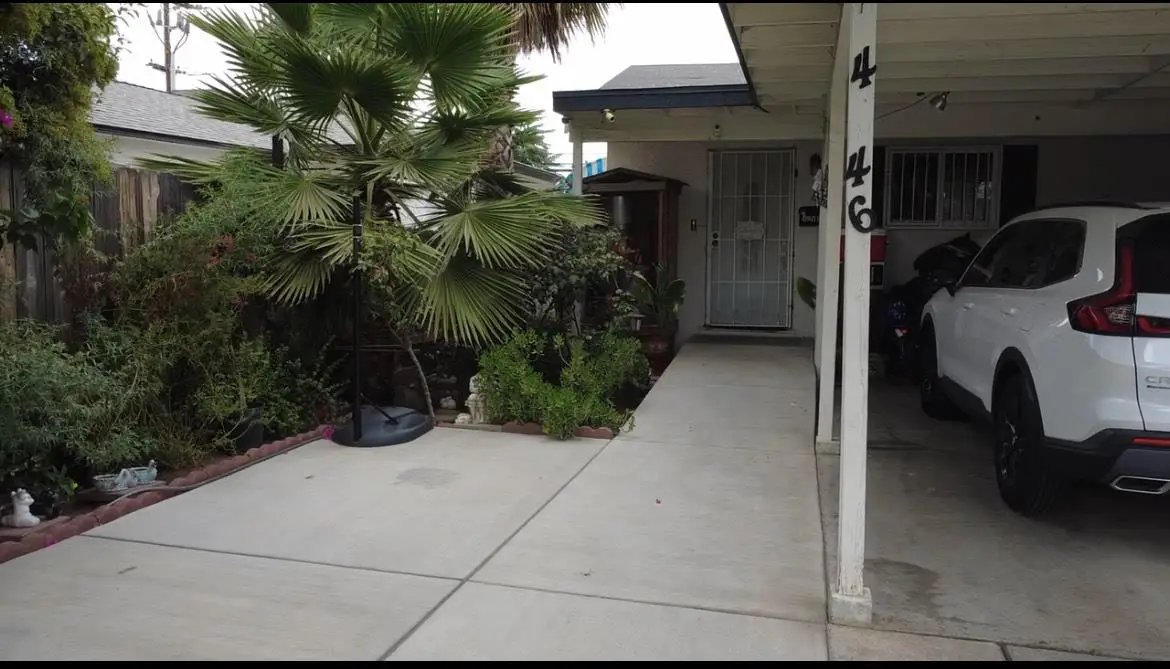 4246 North Holt Ave, Fresno, CA 93705 - Image #1