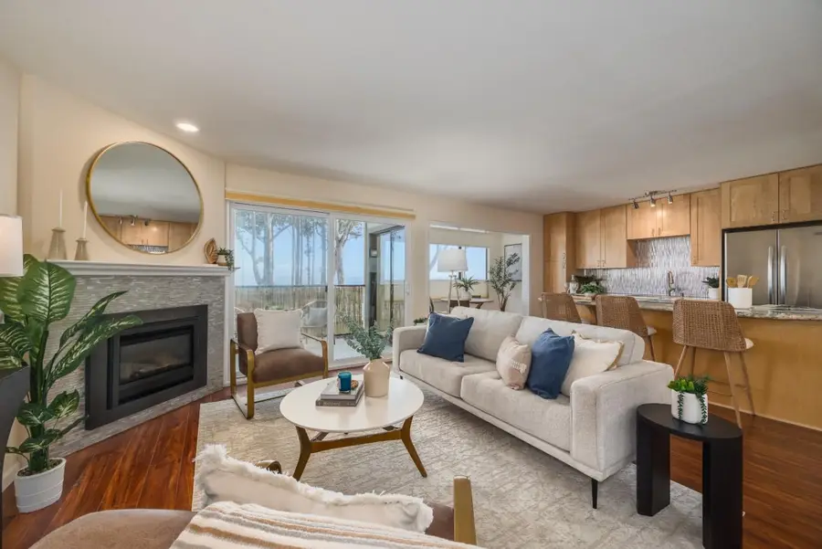 825 Balboa Avenue #104, Capitola, CA 95010 - Image #2