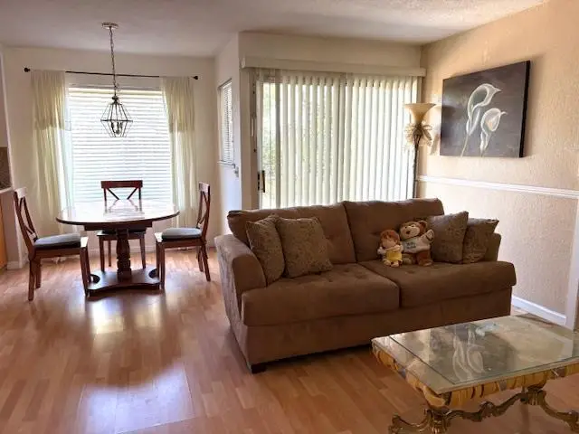 8317 Honeycomb Way, Sacramento, CA 95828 - Image #3