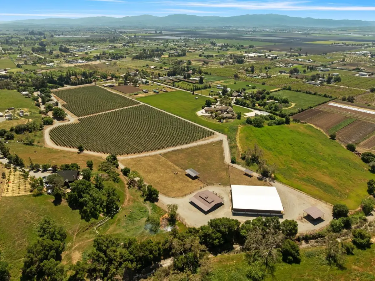 804 Comstock Road, Hollister, CA 95023 - #1