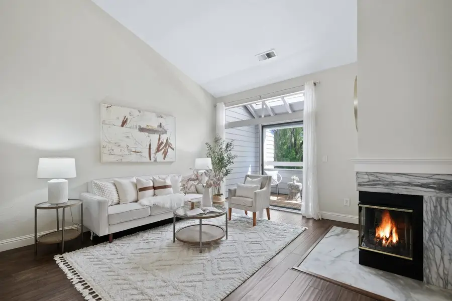 1735 Parkview Green Circle, San Jose, CA 95131 - Image #3