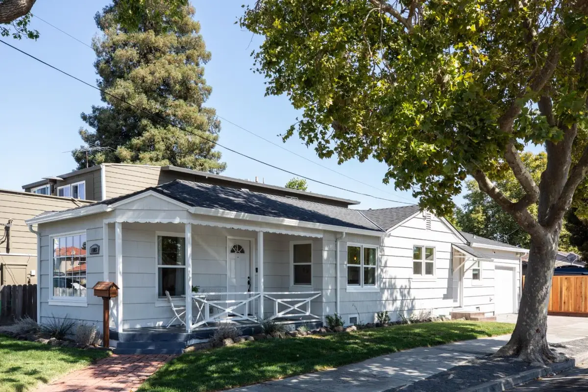 1105 Oak Avenue, Redwood City, CA 94061 - Image #1