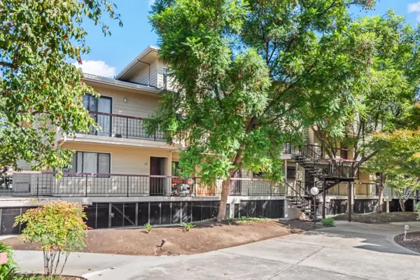 461 Northlake Drive #22, San Jose, CA 95117