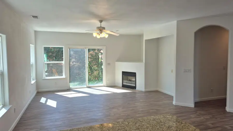 2913 Las Flores Circle, Los Banos, CA 93635 - Image #3