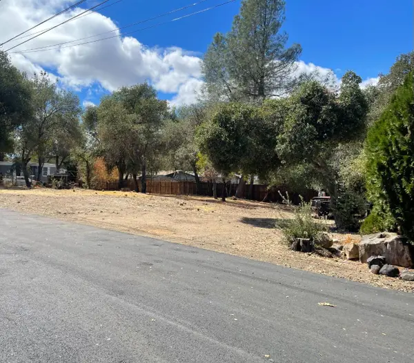 2901 10th Street, Clearlake, CA 95422