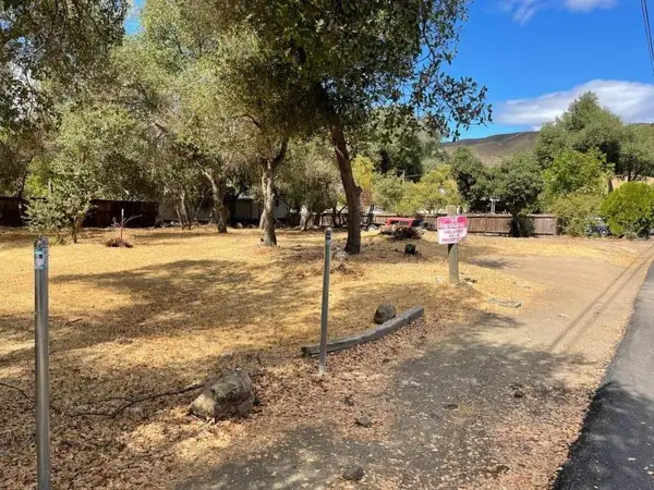 2862 9th Street, Clearlake, CA 95422