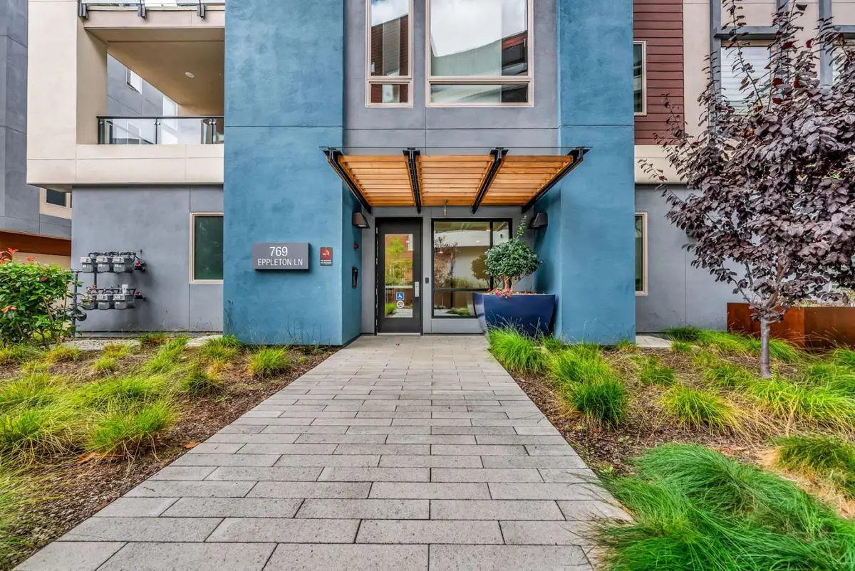 769 Eppleton Lane #302, Foster City, CA 94404 - Image #1