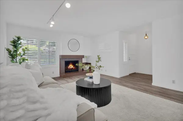 605 Acorn Court, Pacific Grove, CA 93950