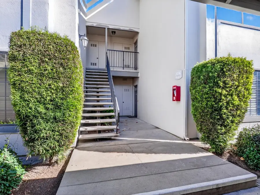 1056 Padre Drive #8, Salinas, CA 93901 - Image #2