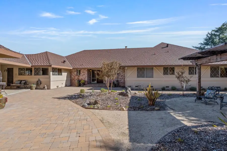 35 Rays Circle, Hollister, CA 95023 - Image #2