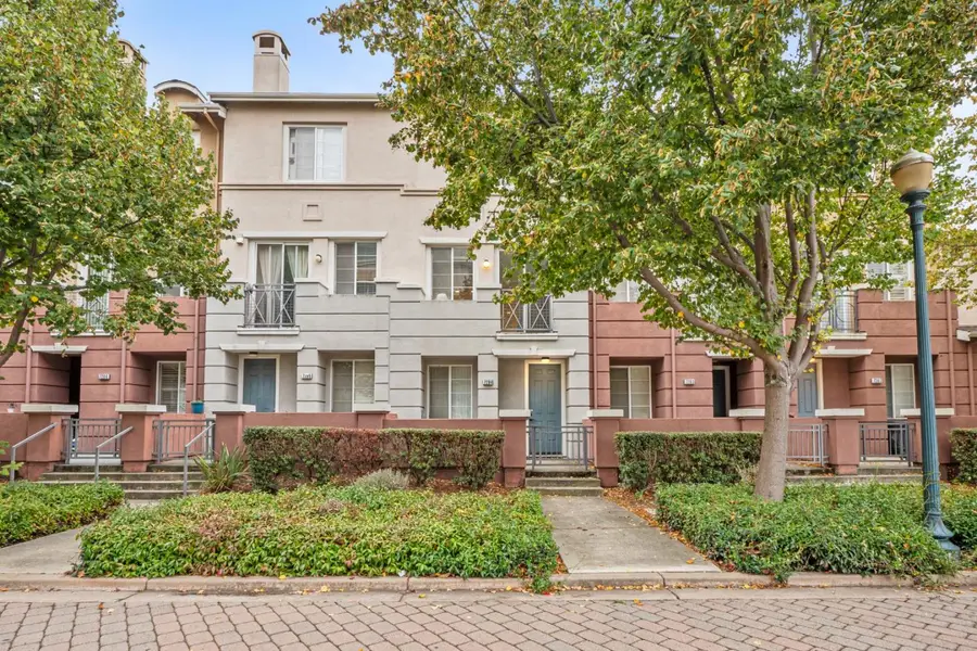 728 City Walk Place #4, Hayward, CA 94541 - Image #2