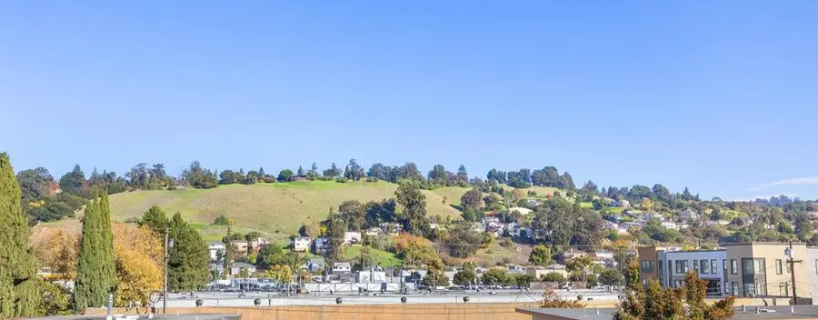 25218 Parklane Drive, Hayward, CA 94544 - Image #2