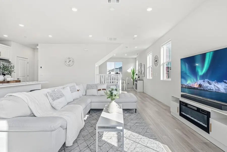 37119 Hickory Street, Newark, CA 94560 - #3