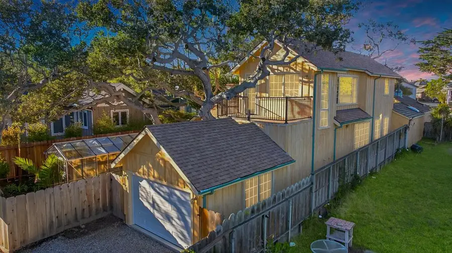 421 Eardley Avenue, Pacific Grove, CA 93950 - Image #3